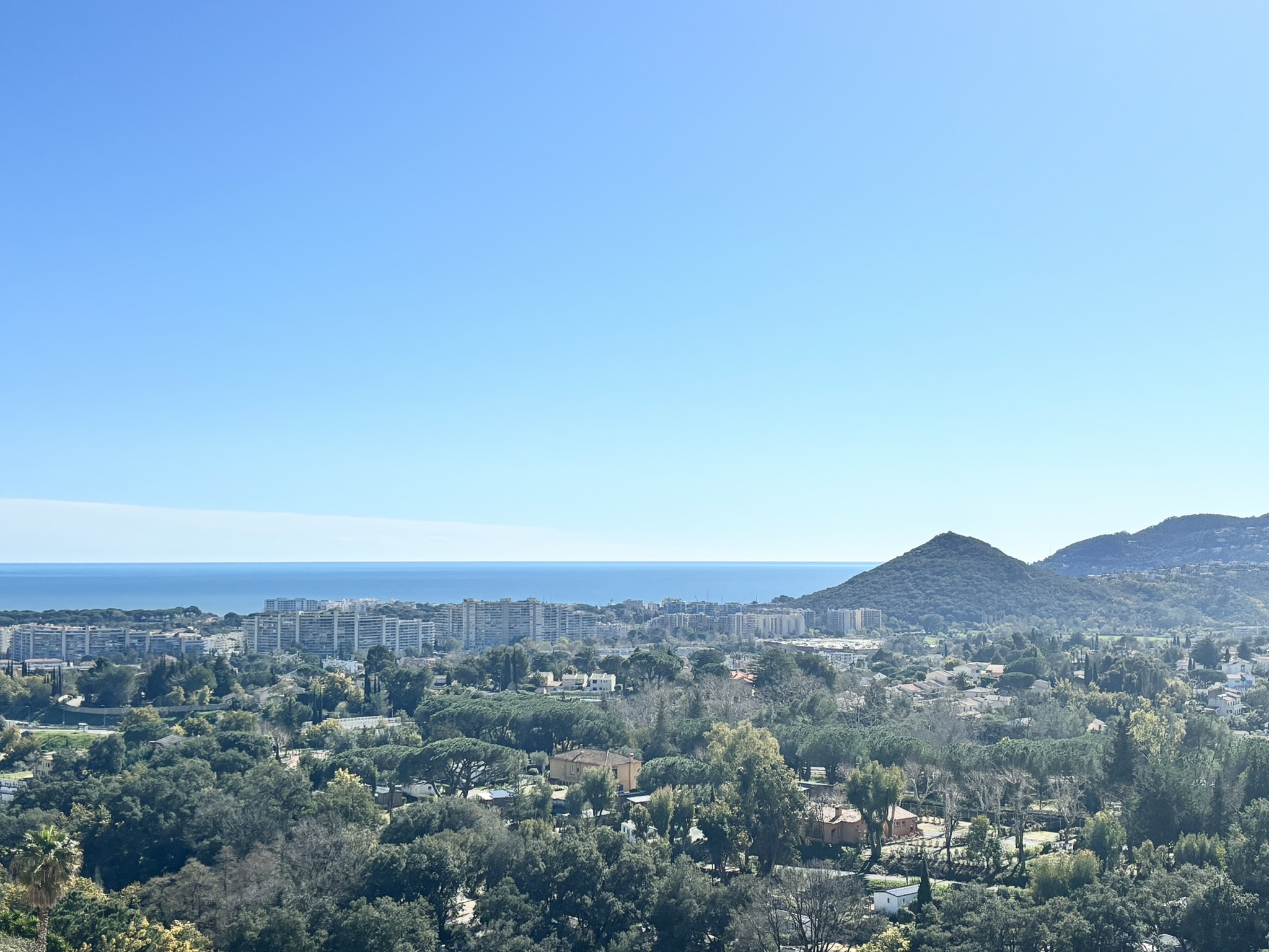 Magnifique deux pièces vue mer